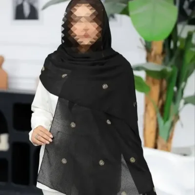 شال گلدوزی شده مشکی تک طرح