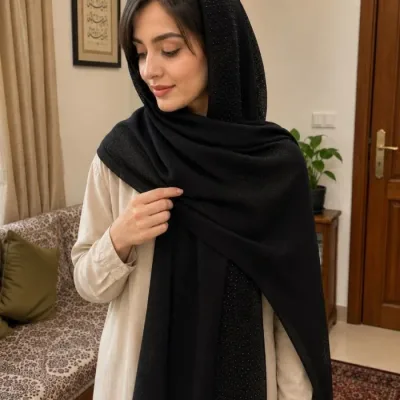شال دورنگ نگین سفید و مشکی، جین ۸تایی