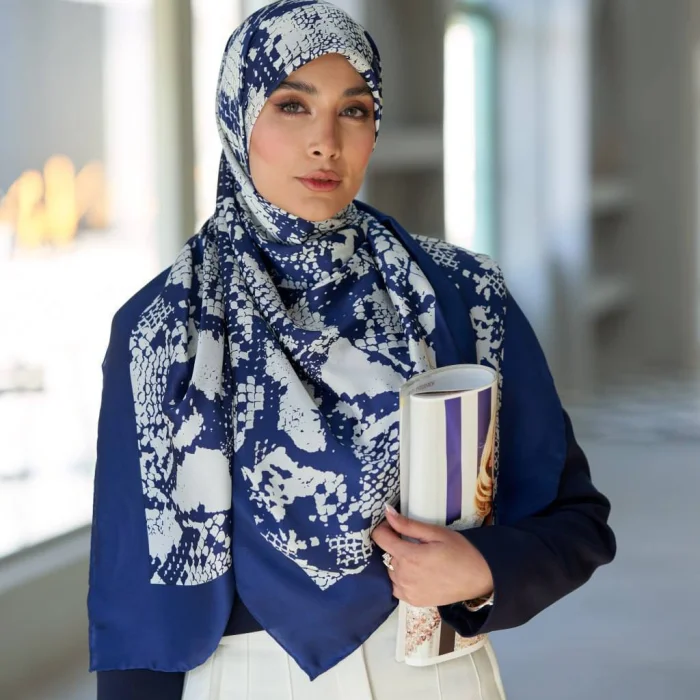 🌼
مشخصات :
🪡 جنس: روسری ابریشم توییل
قواره : 140
رنگبندی : 5 رنگ
ایستایی بسیار د