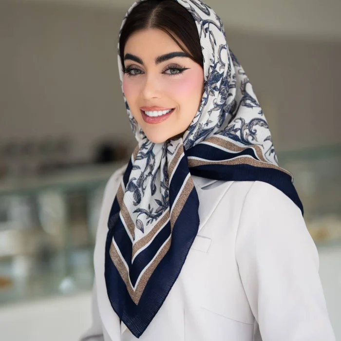 روسری
روسری قواره 100 | پارچه درختی
📏 سایز: 100
🎨 رنگ‌بندی: 6 رنگ
━━━━━━━━━━━━━━