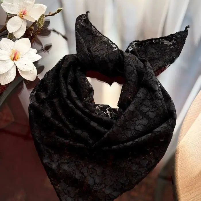 روسری مینی گل مشکی
