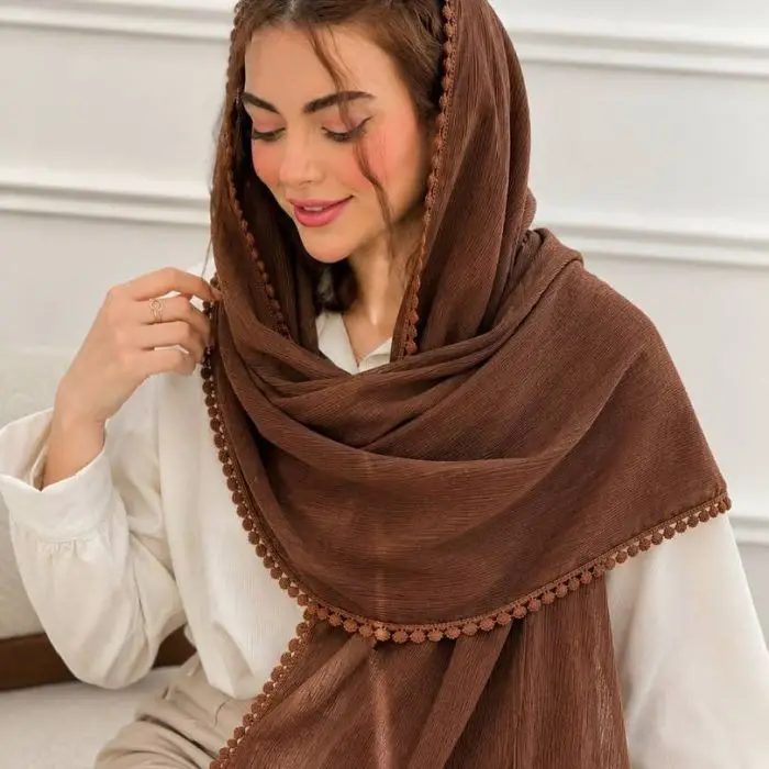 شال پلیسه دور عدسی
