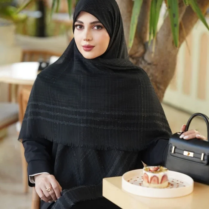 روسری نخی لینن حاشیه لمه، قواره ۱۳۵